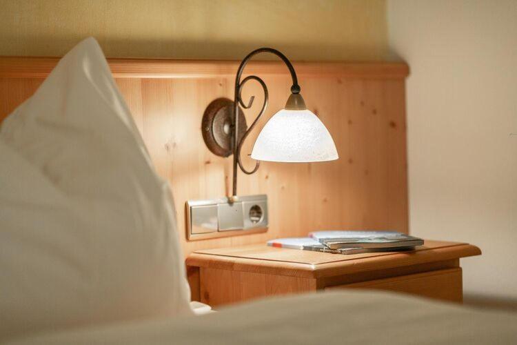 Apartment In Fuegen With A Shared Wellness Exteriör bild